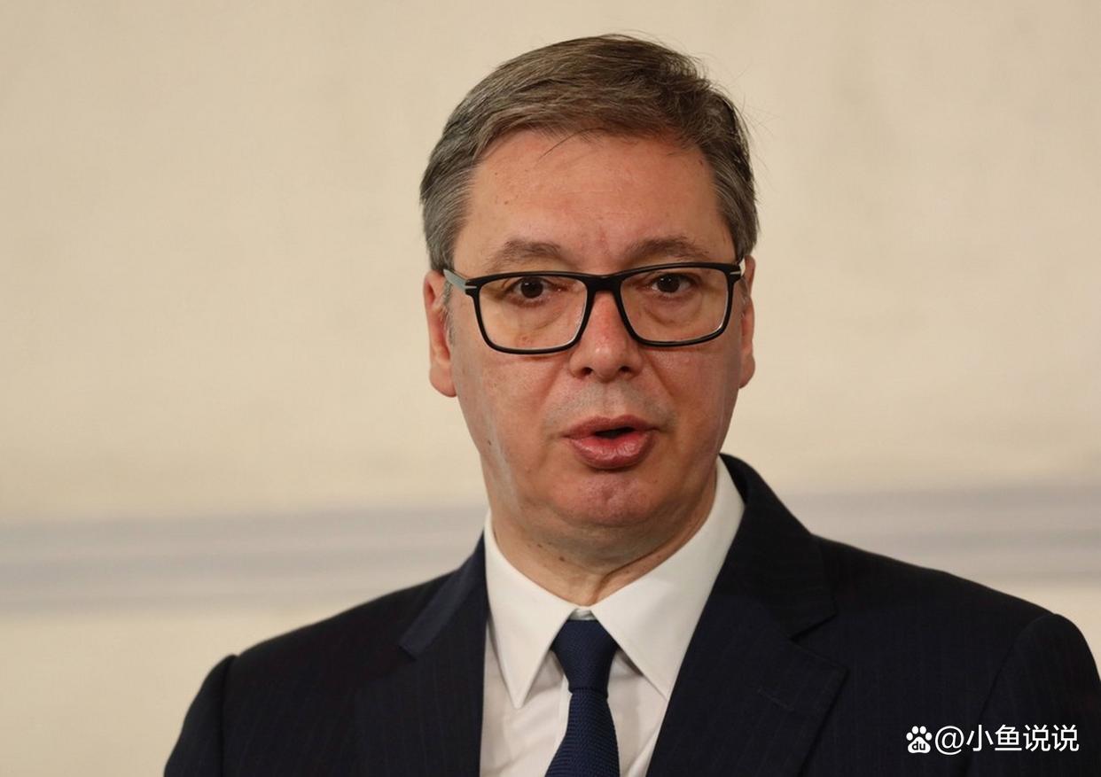 包含焦点战役：拉脱维亚、立陶宛势均力敌的词条