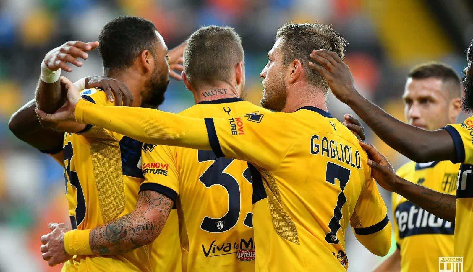 意大利球队备战关键战役,球迷全力支持的简单介绍