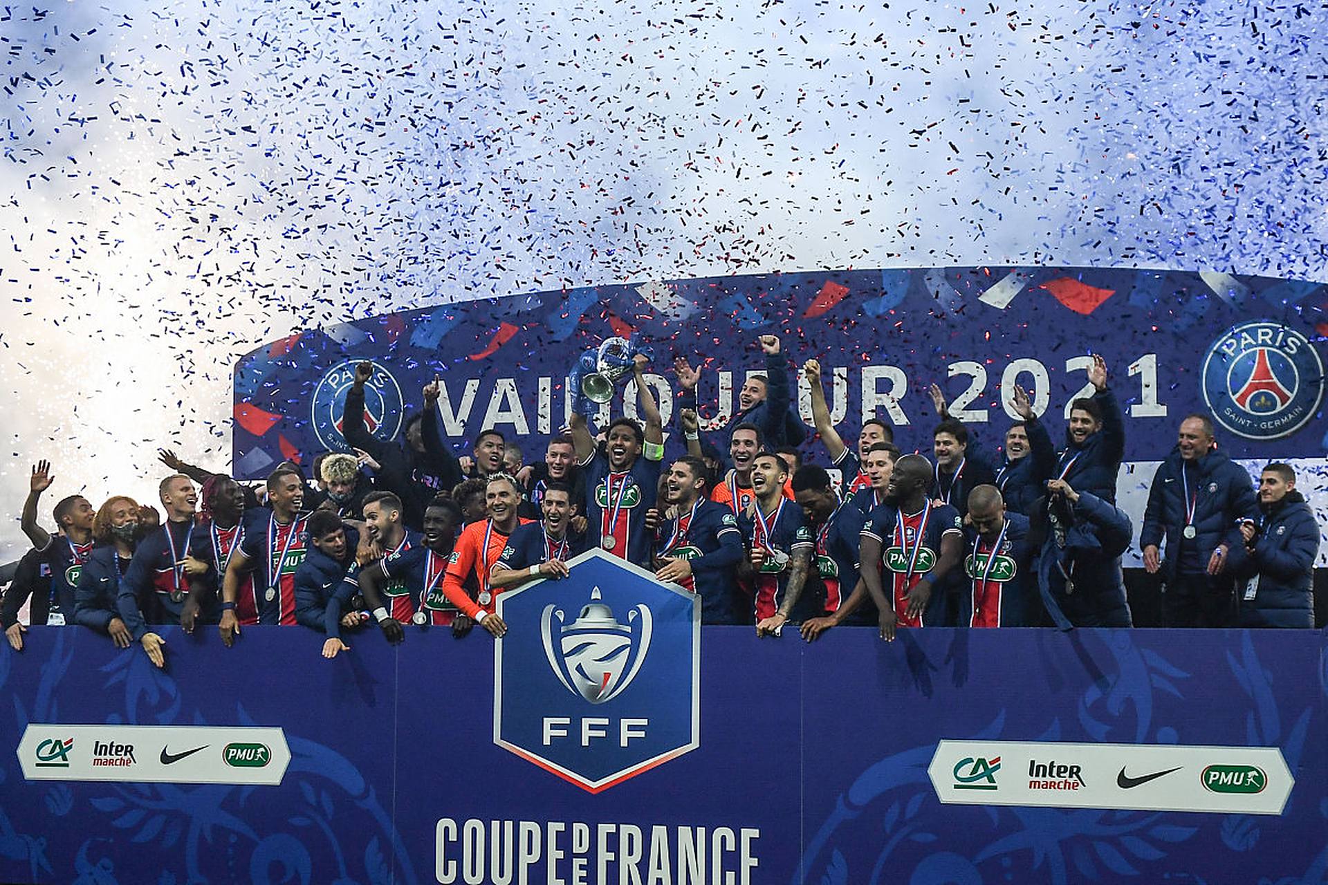 1xBit体育app下载-包含战火重燃！欧冠比赛淘汰赛激战连连的词条