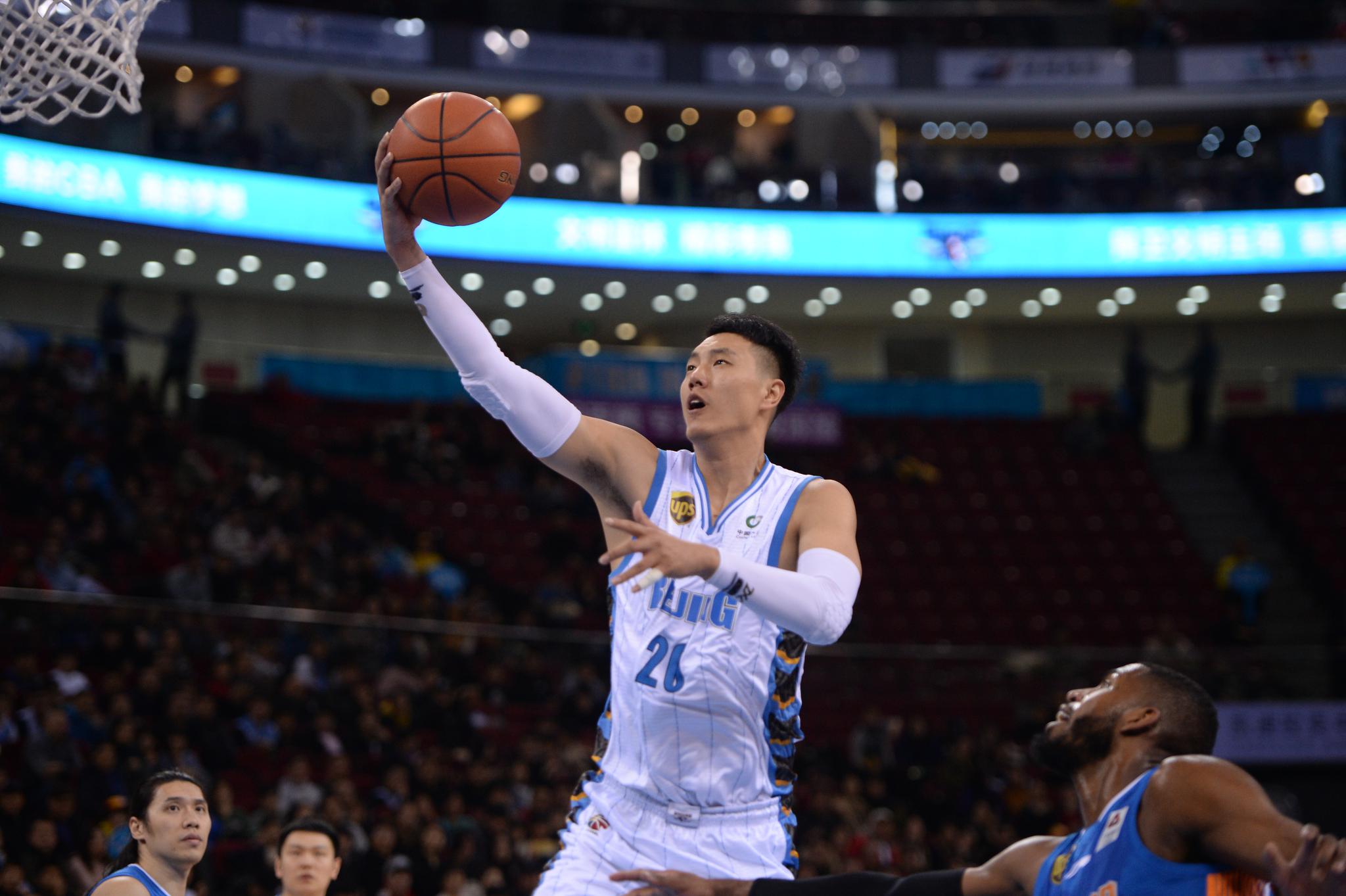 河北男篮队员今晚表现抢眼,战胜对手