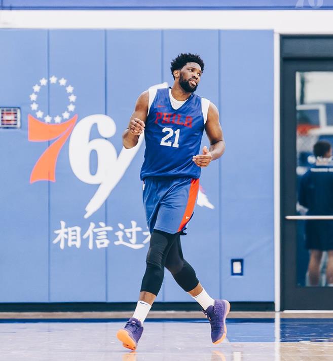 开拓者逆转热火，保持不败