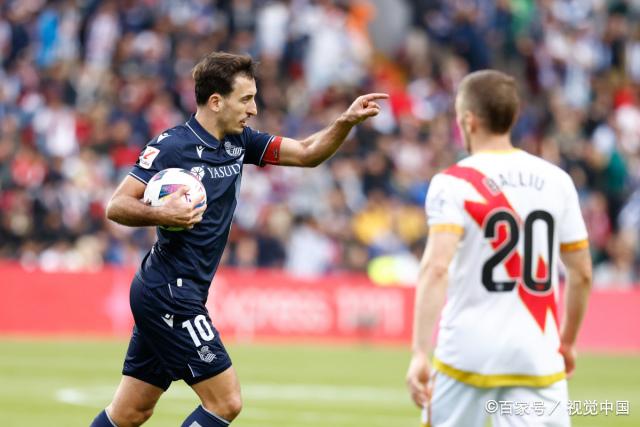 1xBit体育网址-阿贾克斯面对阻力,雄心勃勃冲击欧洲联赛的简单介绍