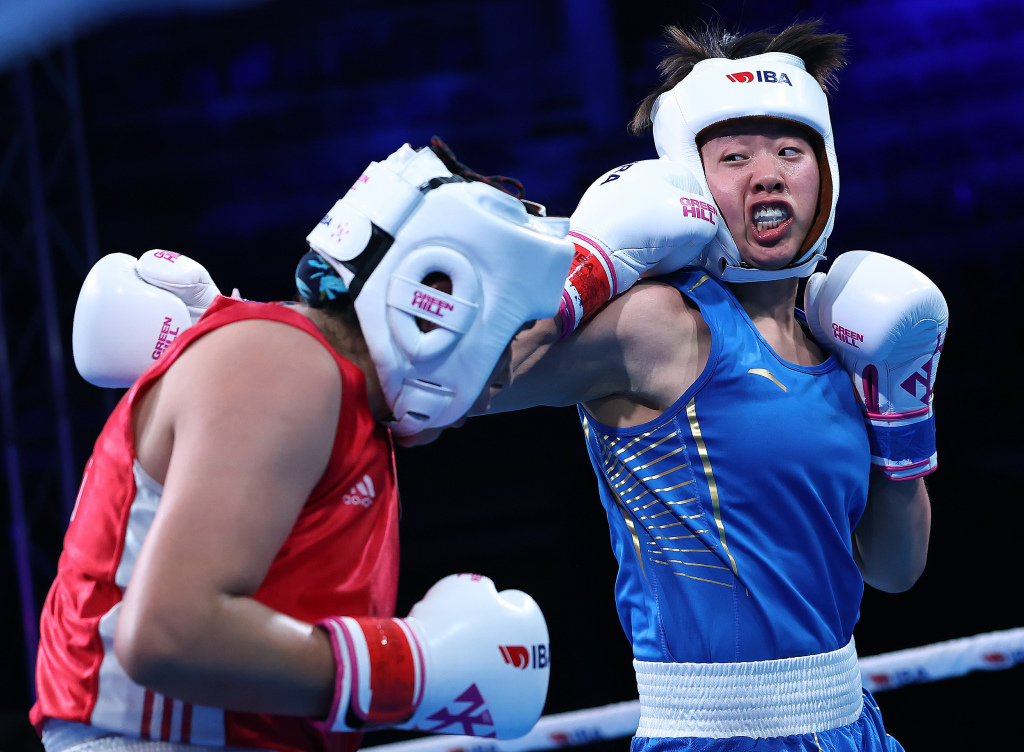 塞尔维亚选手在拳击比赛中取得第一名 塞尔维亚选手在拳击比赛中取得第一名